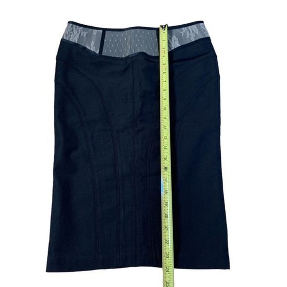 Black Marciano Fitted Skirt Size 4 - Picture 8 of 9